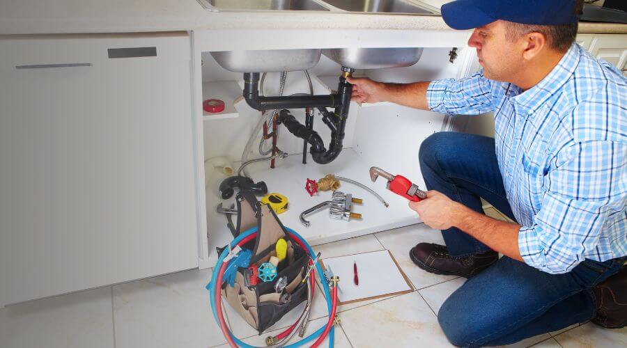 Professional emergency plumbing in Larchwood, IA